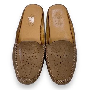 Talbots Woman Leather Slides Mules Clogs Size 9B  Gold Brown Soft Flat Slide Ons